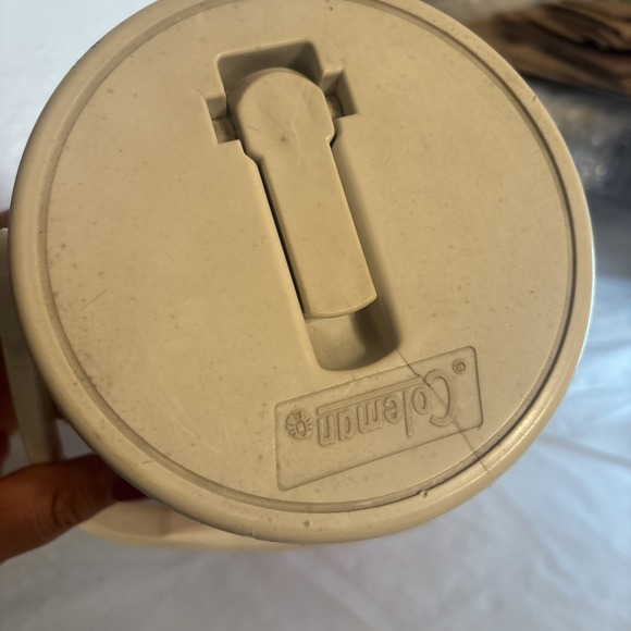 Coleman Polylite Water Jug Red and White Half Gallon Cooler Vintage - Picture 5 of 6